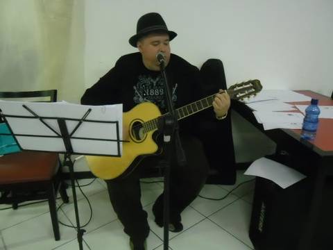 QUEM SABE, FAZ AO VIVO'