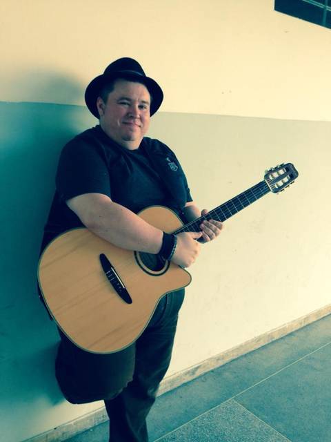 SEM A MÚSICA A VIDA SERIA UM ERRO'