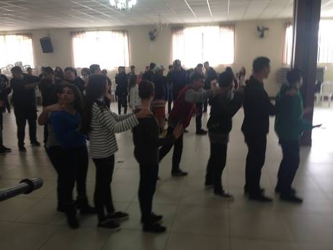 A JUVENTUDE VAI BUSCAR A MÃO DE DEUS LÁ NO CÉU E VAI TRAZER AQUI PRA TERRA '