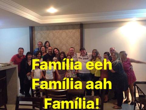 VIVE JUNTO TODO DIA, NUNCA PERDE ESSA MANIA'