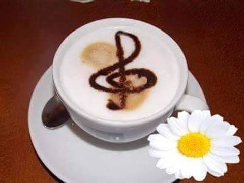 ♫♫ O amor sem Deus tão passageiro é, mas o doce amor do meu Mestre é algo que jamais morrerá ♫♫'