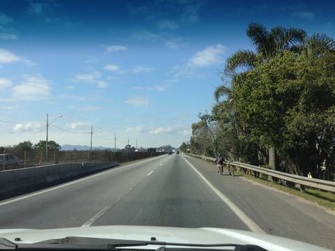 Se você não vem comigo, tudo isso vai ficar no horizonte esperando por nós dois'