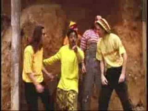 ENTÃO PORQUÊ SERÁ QUE TE AMO MESMO ASSIM?! ENTÃO PORQUÊ SERÁ QUE VOCÊ NÃO GOSTA DE MIM?!'