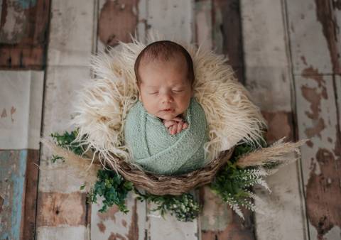 ensaio fotográfico fotos de bebê recém nascido masculino'