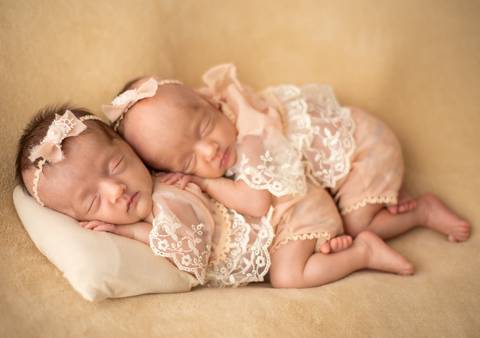 Newborn Gêmeas em Bento Gonçalves'