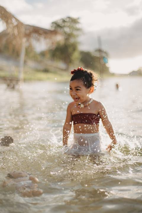 A espera de Maya: ensaio que encanta.
Ensaios de maternidade à beira-mar.
Fotografias de gestante que emocionam.
Gravidez na praia: capturando a essência da maternidade.
Fotos de gestantes que contam histórias.
Reginara e Maya: amor em cada imagem.
Matern'
