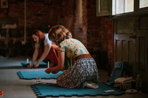 Alunas organizando os elementos'