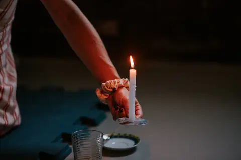 vela representando elemento fogo'