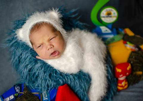 bebê fazendo caretinha'