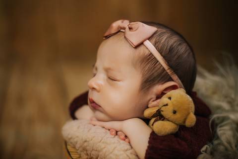 perfil do recém-nascido no ensaio newborn'