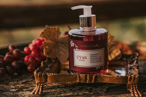 sabonete líquido linha uvas tintas - fotografia por aline fontes fotografia e marketing'