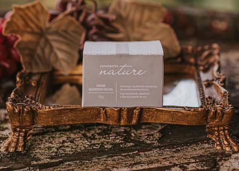 hidratante nature - fotografia por aline fontes fotografia e marketing bento gonçalves, rio grande do sul - fotografia de produto'