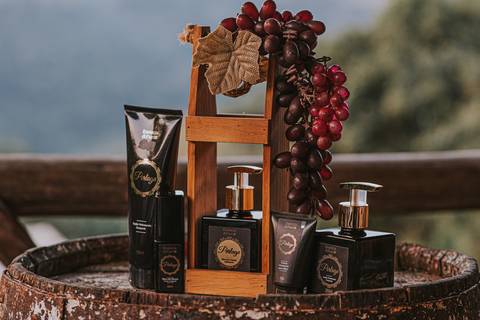 kit cosméticos essência di fiori - fotografia por aline fontes fotografia e marketing bento gonçalves, rio grande do sul - fotografia de produto'