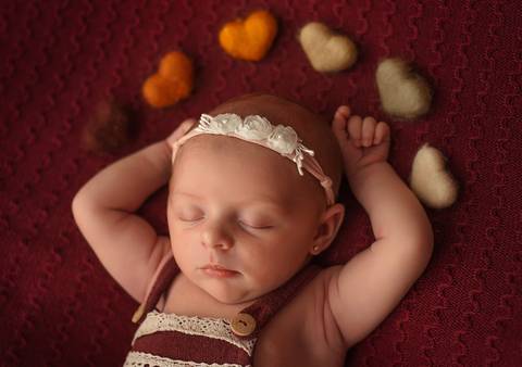 close rostinho do bebê - ensaio newborn por Aline Fontes fotógrafa de Bento Gonçalves'