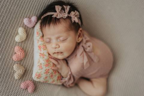 detalhe de corações ensaio newborn'