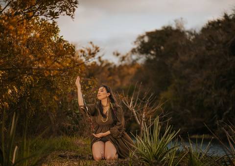 Detalhes de decoração com plantas naturais fotografados por Aline Fontes Fotografia.'