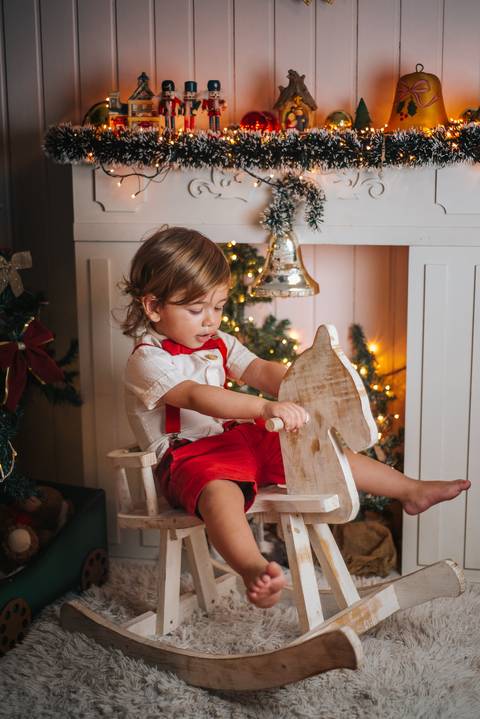 Fotografia natalina com estilo natural e elementos rústicos.'
