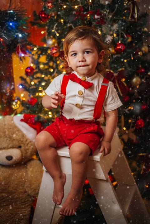 Montagem de cenário de Natal aconchegante para ensaios em Farroupilha RS.'