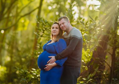 fotografia de casal gestante ao ar livre em Farroupilha'