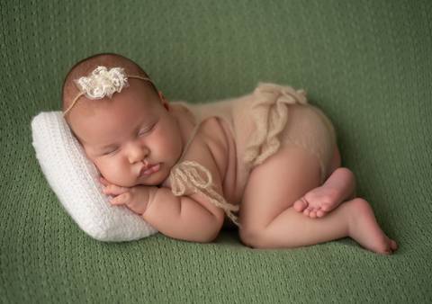 newborn com bebê mais velho'