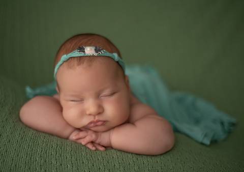 ensaio fotográfico fotos de bebê recém nascido feminino'