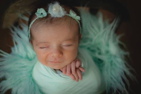 Ensaio Newborn Cecília - sorriso'