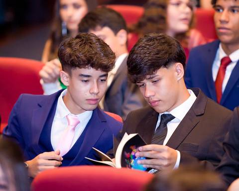 colação de nono ano do Marista'