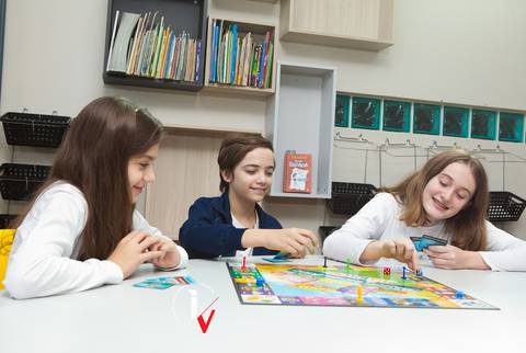 oto de publicidade de escola'