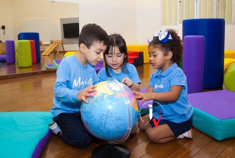 oto de publicidade de escola'