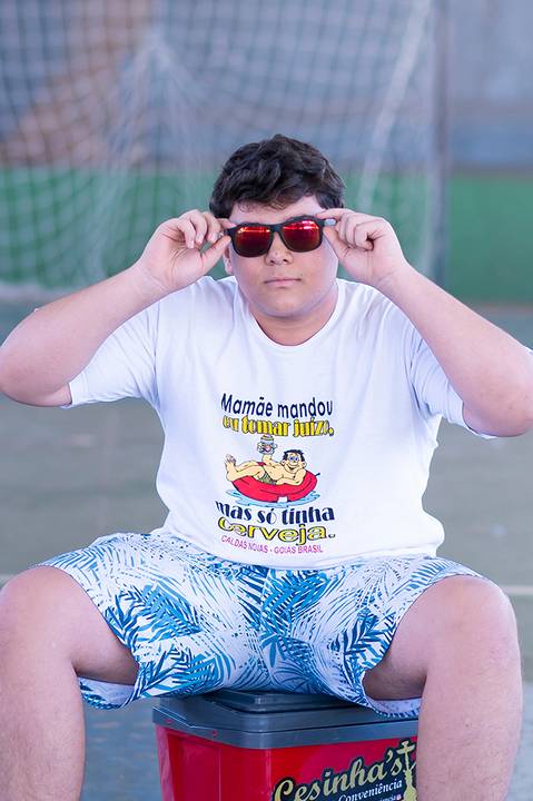 trote  do terceirão tema praia'