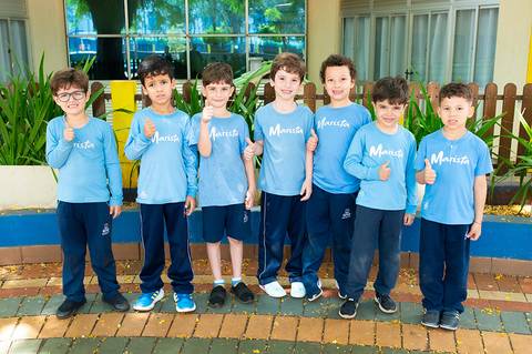 ensaio da educação infantil com amigos'