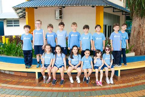 ensaio da educação infantil com amigos'