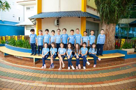 ensaio da educação infantil com amigos'