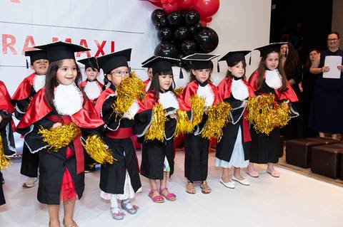 formatura da educação infantil do Colégio Maxi'