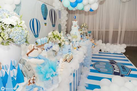 1 ano-rafael-o tempo voa-festa infantil-festa de balões-festa de menino-fotografa infantil-fotografia infantil-fotografia 1 ano-foto 1 ano-decoração de festa'