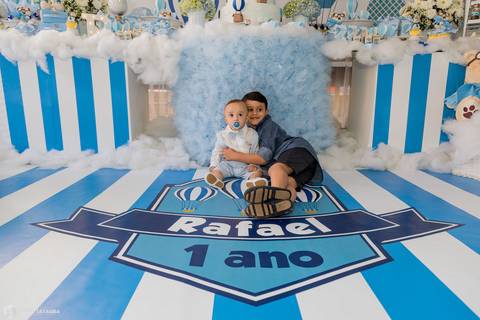 1 ano-rafael-o tempo voa-festa infantil-festa de balões-festa de menino-fotografa infantil-fotografia infantil-fotografia 1 ano-foto 1 ano-decoração de festa'