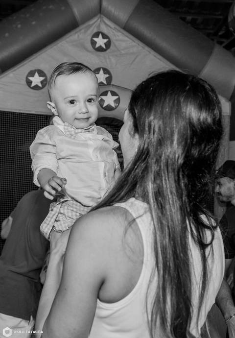 1 ano-rafael-o tempo voa-festa infantil-festa de balões-festa de menino-fotografa infantil-fotografia infantil-fotografia 1 ano-foto 1 ano-decoração de festa'