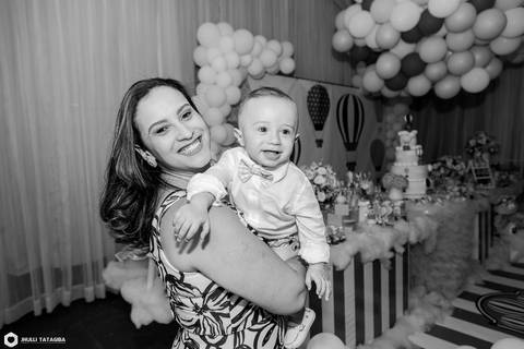 1 ano-rafael-o tempo voa-festa infantil-festa de balões-festa de menino-fotografa infantil-fotografia infantil-fotografia 1 ano-foto 1 ano-decoração de festa'