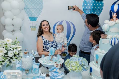 1 ano-rafael-o tempo voa-festa infantil-festa de balões-festa de menino-fotografa infantil-fotografia infantil-fotografia 1 ano-foto 1 ano-decoração de festa'