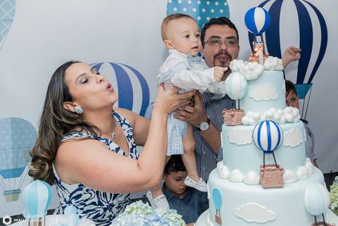 1 ano-rafael-o tempo voa-festa infantil-festa de balões-festa de menino-fotografa infantil-fotografia infantil-fotografia 1 ano-foto 1 ano-decoração de festa'