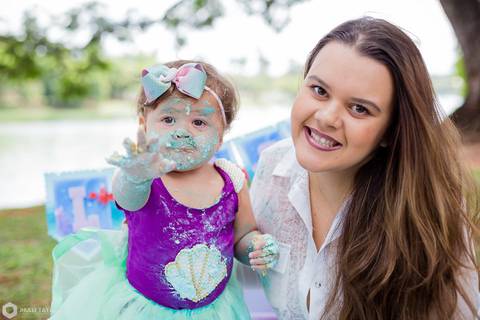 smash the cake-smash the cake bh-smash the cake pequena sereia-smash the cake menina-smash the cake malu-smash the cake ariel-cake smash bh-malu-baby malu-mae-da malu-fotografia infantil bh-jhulli tatagiba fotografia'
