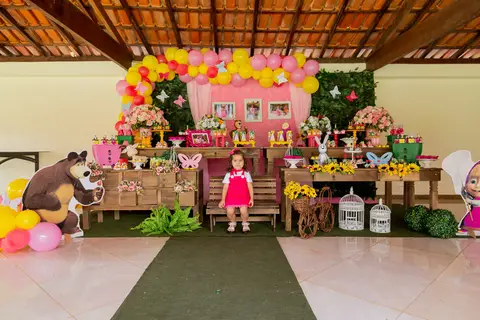 Masha e o Urso-festa Masha e o Urso -festa infantil bh-festa de menina-3 anos- laura-laura faz 3-mae da laura-festa de crianca- decoracao festa infantil -decoracao festa infantil bh - decoracao Masha e o Urso -jhulli tatagibafotografia'