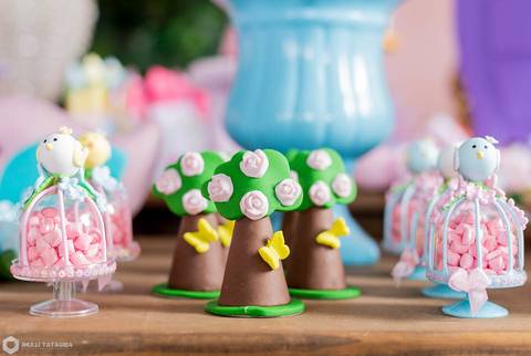 1 anojulia-jardimencatando-jardimdospassaros-jardimdasborboletas-festajardimencantado- 1aninho-festademenina-decoracaojardimencantado-decoracaoembh-fotografiainfantilbh-fotografainfantil-fotografainfantilbh-fotografodefesta-jhullitatagibafotografia'