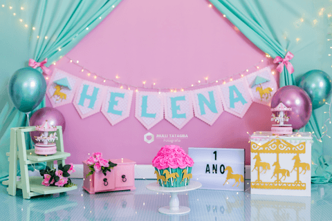 smashthecake-smashthecakebh-smashthecakecarrossel-smashthecakecarrosselencantado-smashthecakedemenina-ensaioinfantilcombolo-ensaiocombolo-babyhelena-helena-maedahelena-cakesmash-mesversario-amordemae-fotografadebebes-jhullitatagibafotografia'