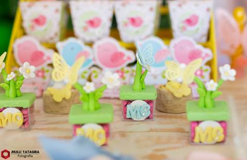 festajardim-festainfantilbh-partydecorbh-partydecorjardim-jardimencantado-decoracaojardim-decoracaojardimencantando-1anodemenina-1anomariaclara-mariaclara-babymariaclara-jardimdospassaros-jardimdasborboletas-jhullitatagibafotografia'