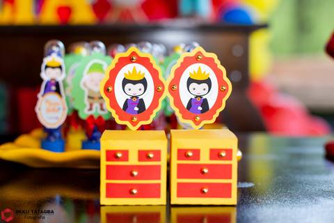 festainfantil-festabrancadeneve-brancadeneve-partydecorbrancadeneve-mariajulia-1ano-fotografiainfantilbh-fotografainfantilbh-jhullitatagibafotografia'