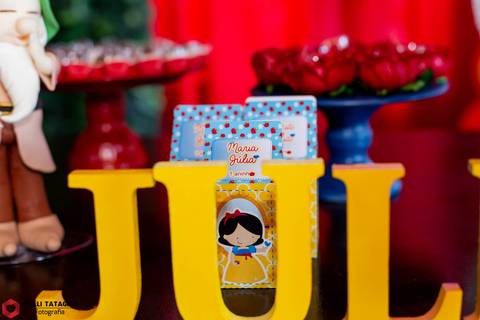 festainfantil-festabrancadeneve-brancadeneve-partydecorbrancadeneve-mariajulia-1ano-fotografiainfantilbh-fotografainfantilbh-jhullitatagibafotografia'