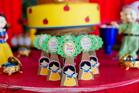 festainfantil-festabrancadeneve-brancadeneve-partydecorbrancadeneve-mariajulia-1ano-fotografiainfantilbh-fotografainfantilbh-jhullitatagibafotografia'