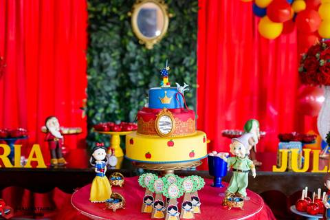 festainfantil-festabrancadeneve-brancadeneve-partydecorbrancadeneve-mariajulia-1ano-fotografiainfantilbh-fotografainfantilbh-jhullitatagibafotografia'