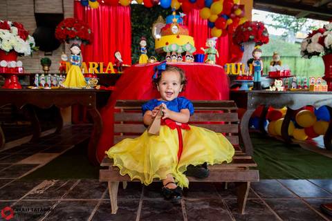 festainfantil-festabrancadeneve-brancadeneve-partydecorbrancadeneve-mariajulia-1ano-fotografiainfantilbh-fotografainfantilbh-jhullitatagibafotografia'